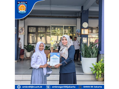 Juara 2 Lomba Tari Kreasi Nusantara