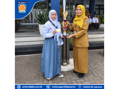 Juara 1 Taekwondo bidang Kyorugi (Fighting)