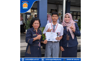 Medali Perak Lomba Kegiatan Olimpiade Online Bahasa Indonesia SMA